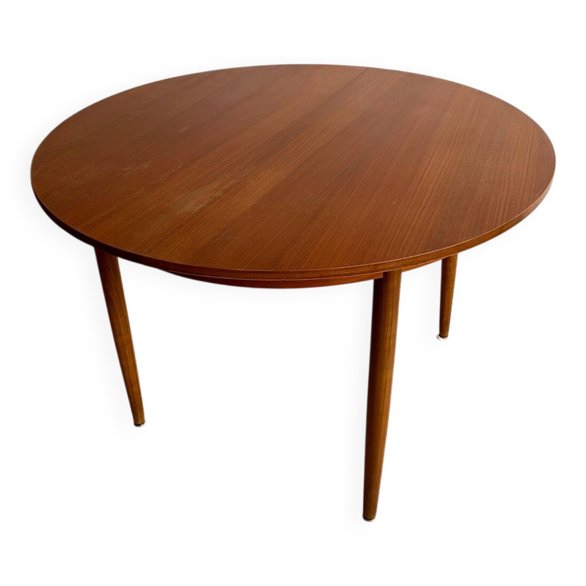 Vintage Scandinavian round table from the 50s and 60s in extendable teak with ra.
