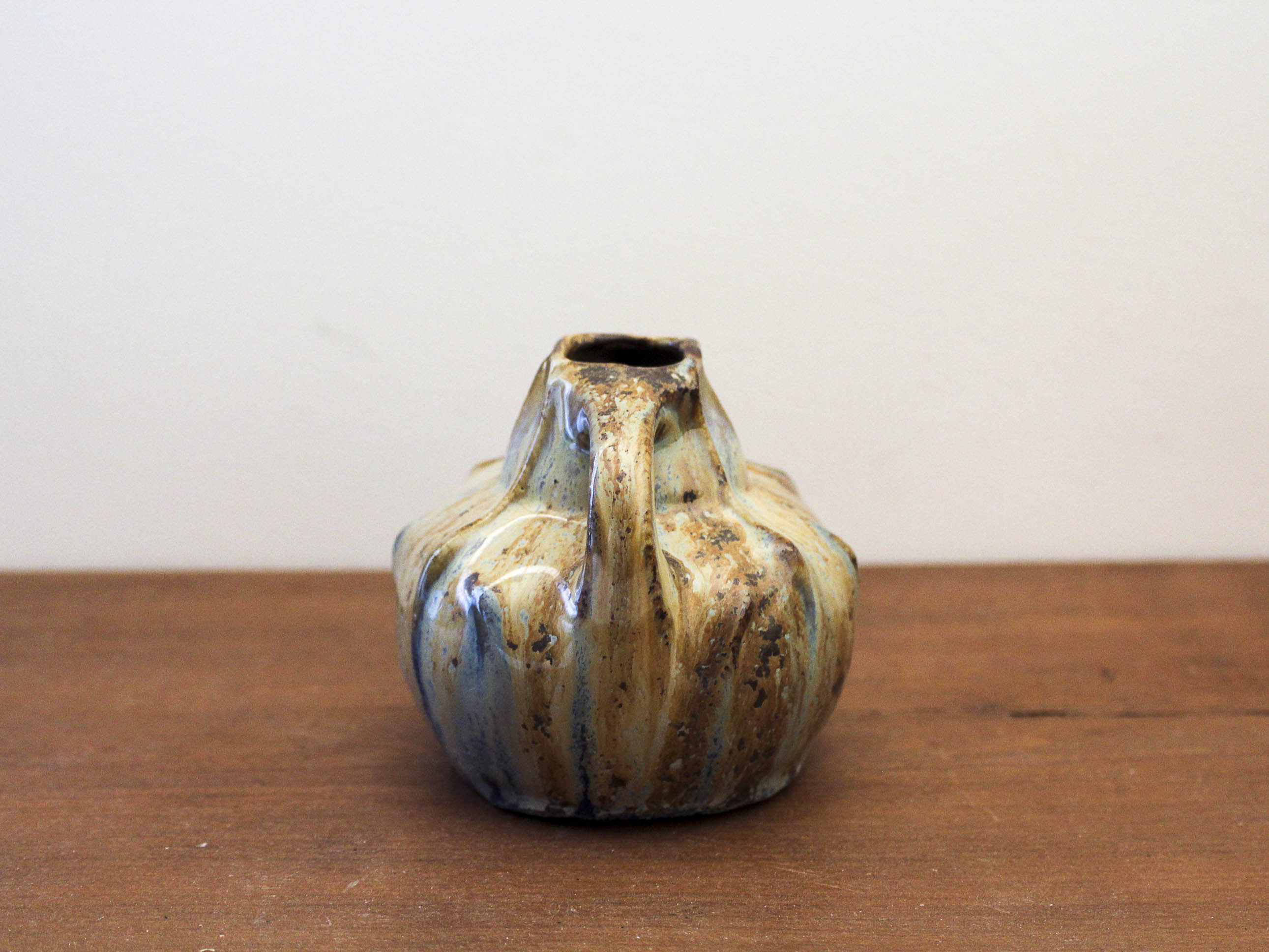 Art deco ceramic vase with coulure