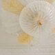 Chandelier/plafonnier vintage en Murano avec 16 feuilles blanches et ambrées.