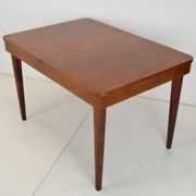 Table à manger extensible Art déco, conçue par Jindrich Halabala, années 1940.