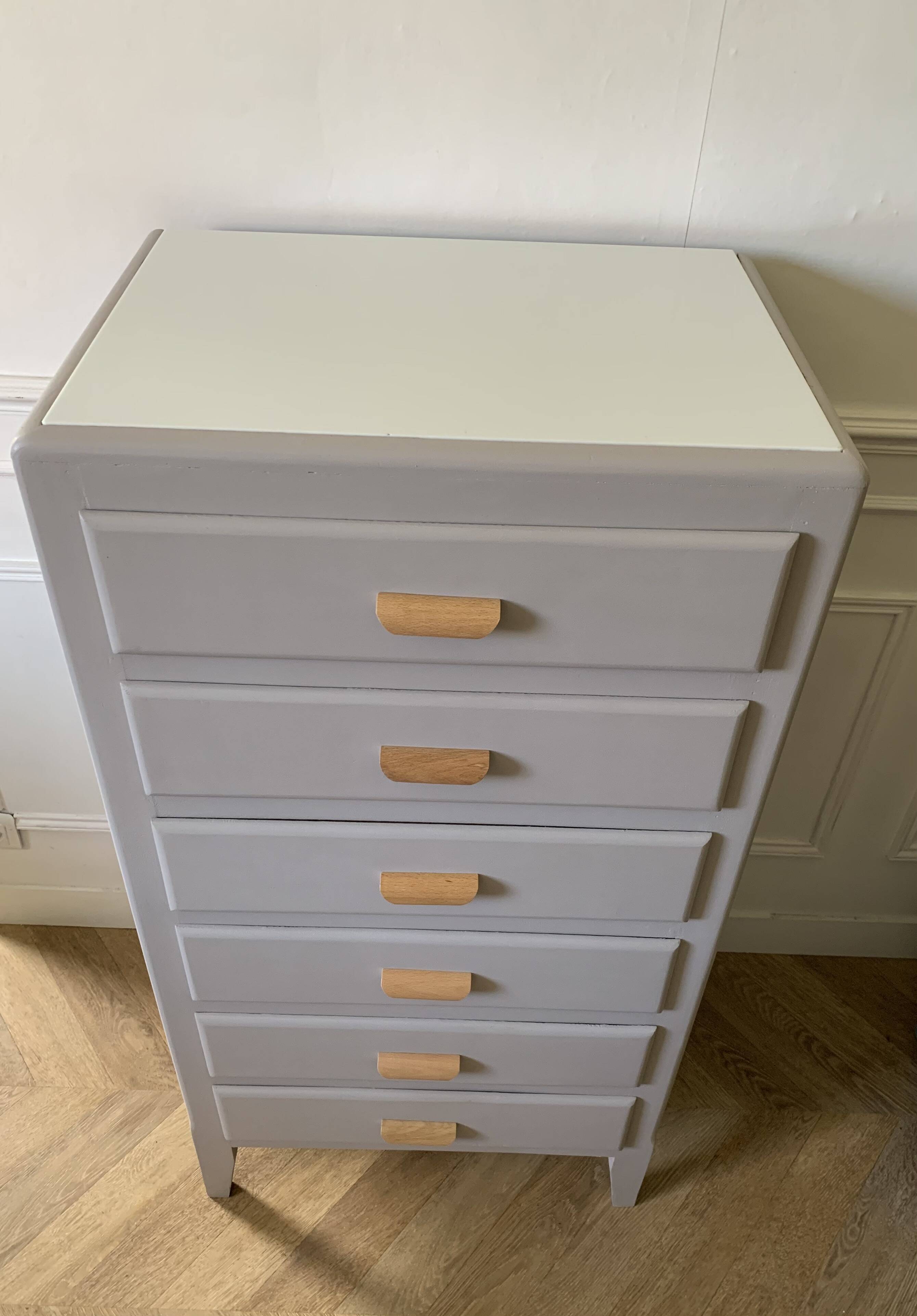 High chest of drawers