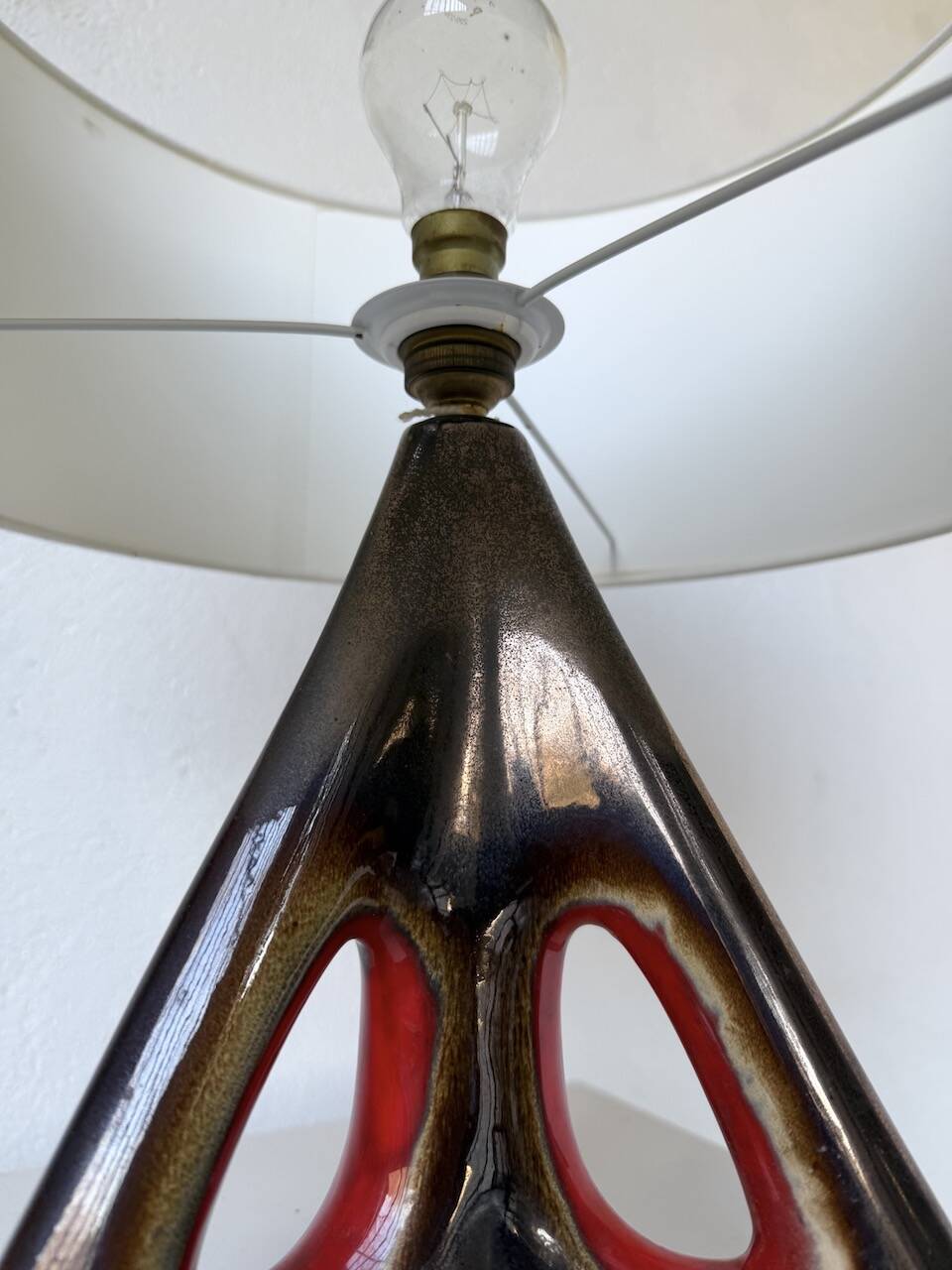 1950s ceramic table lamp, free form