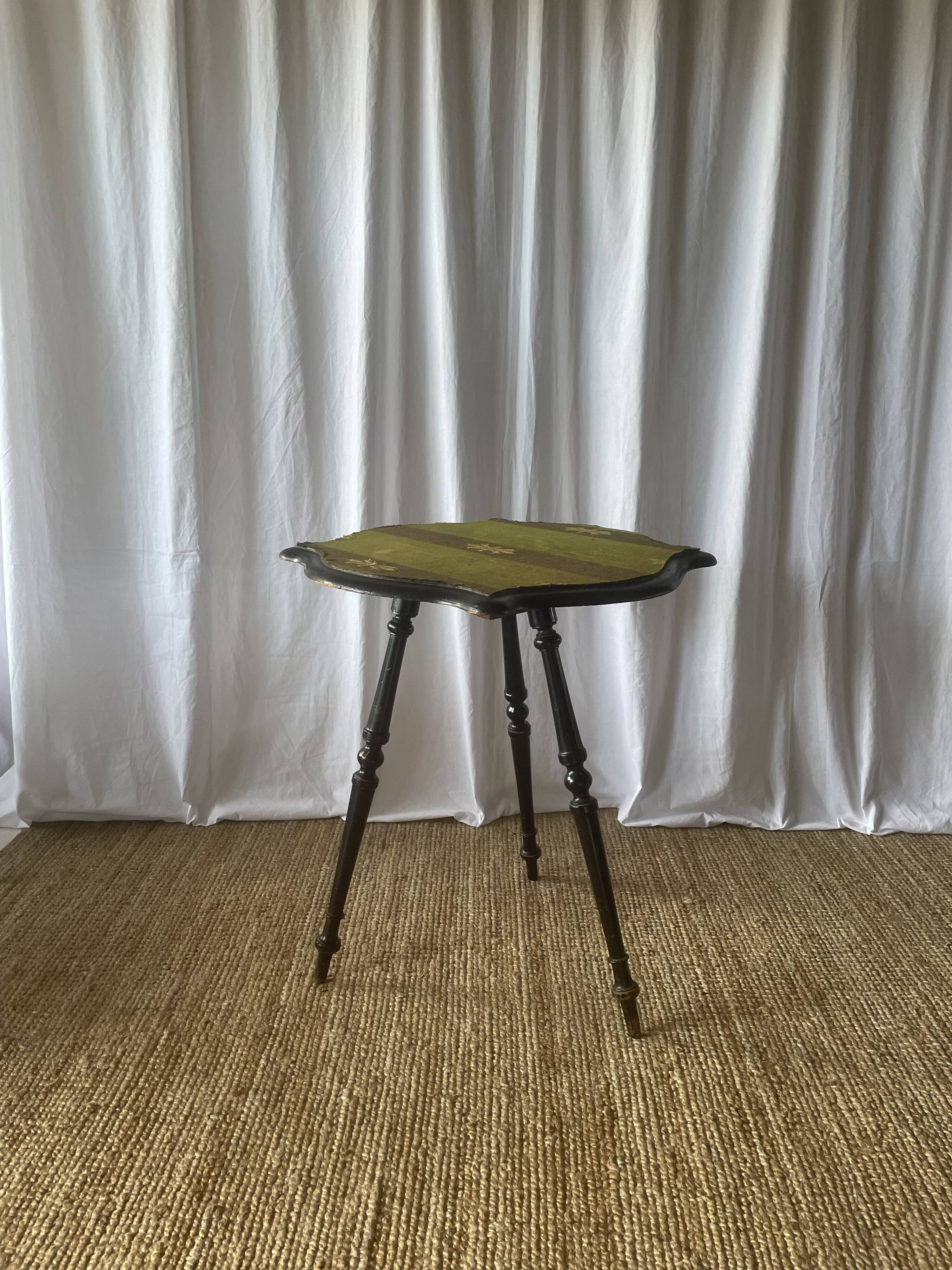 Tripod gueridon in the Napoleon III style