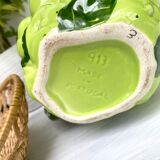 Pitcher in apple slurry