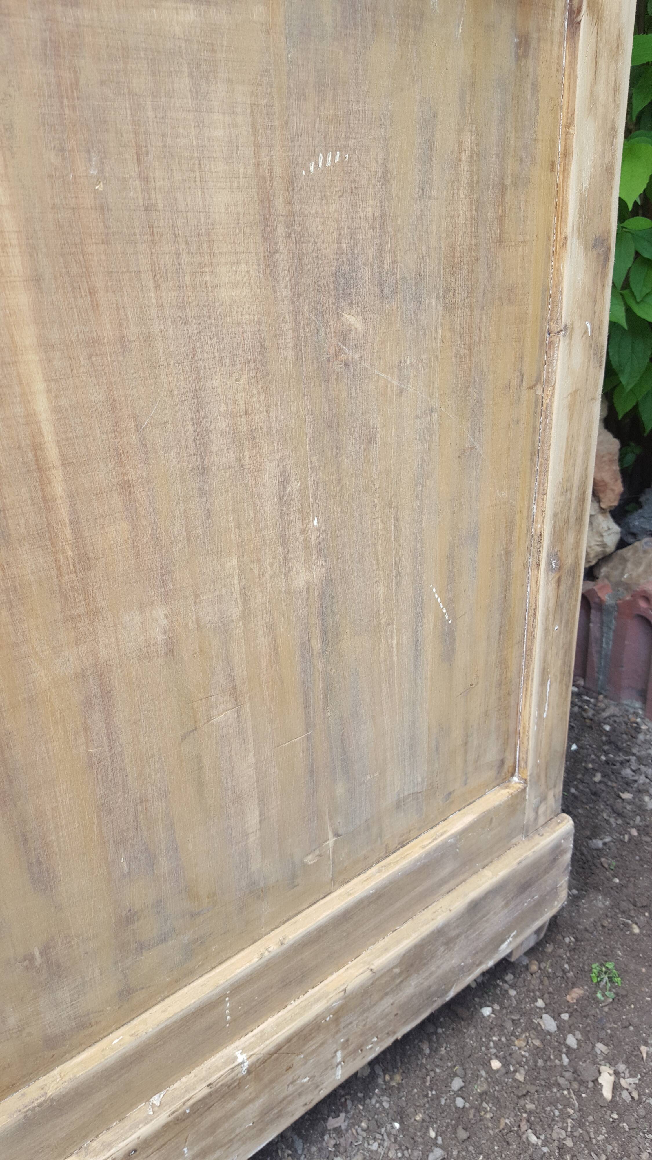 Natural wood charm buffet