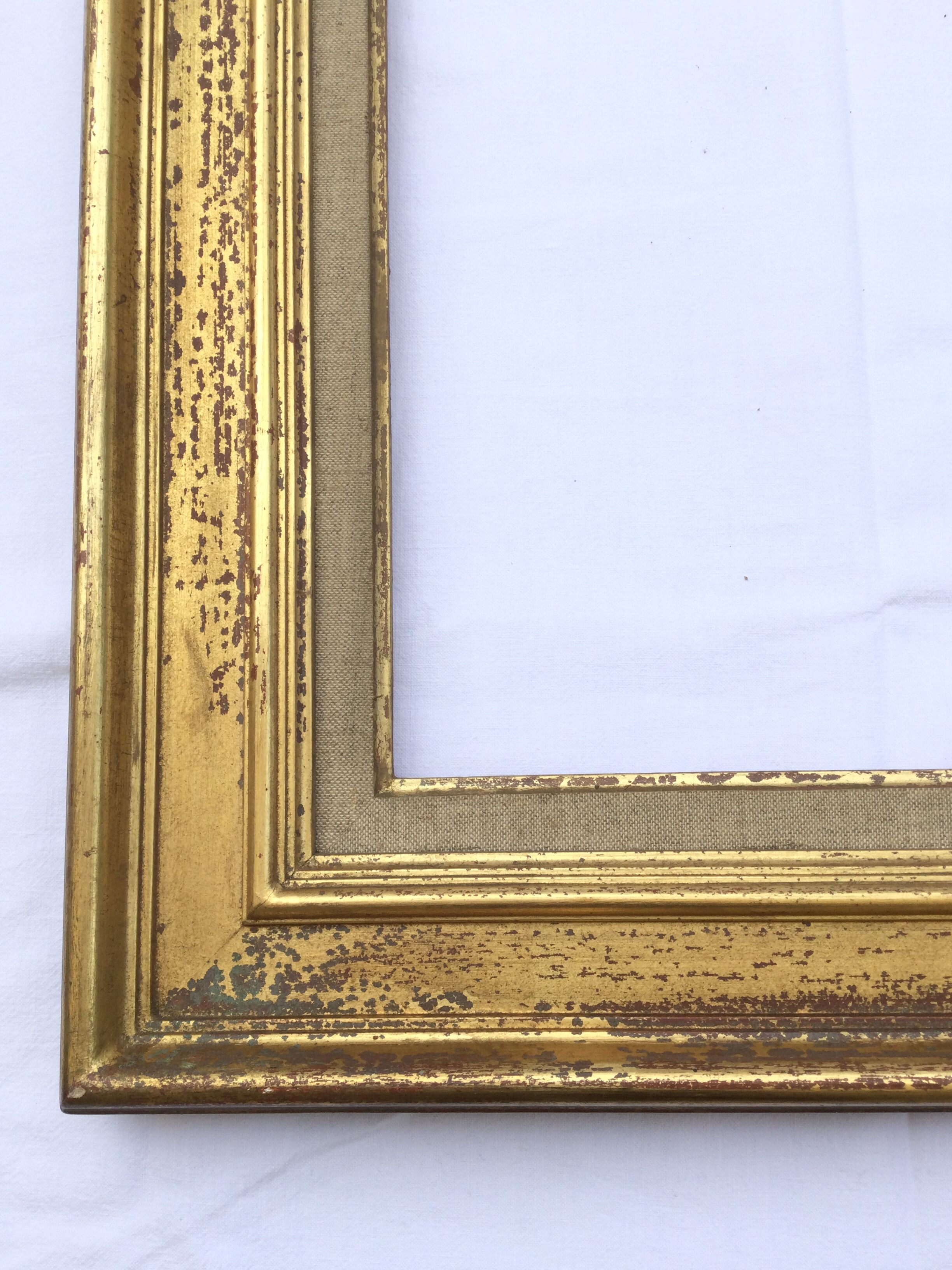 1950s frame in gilded wood aged effect and fabric