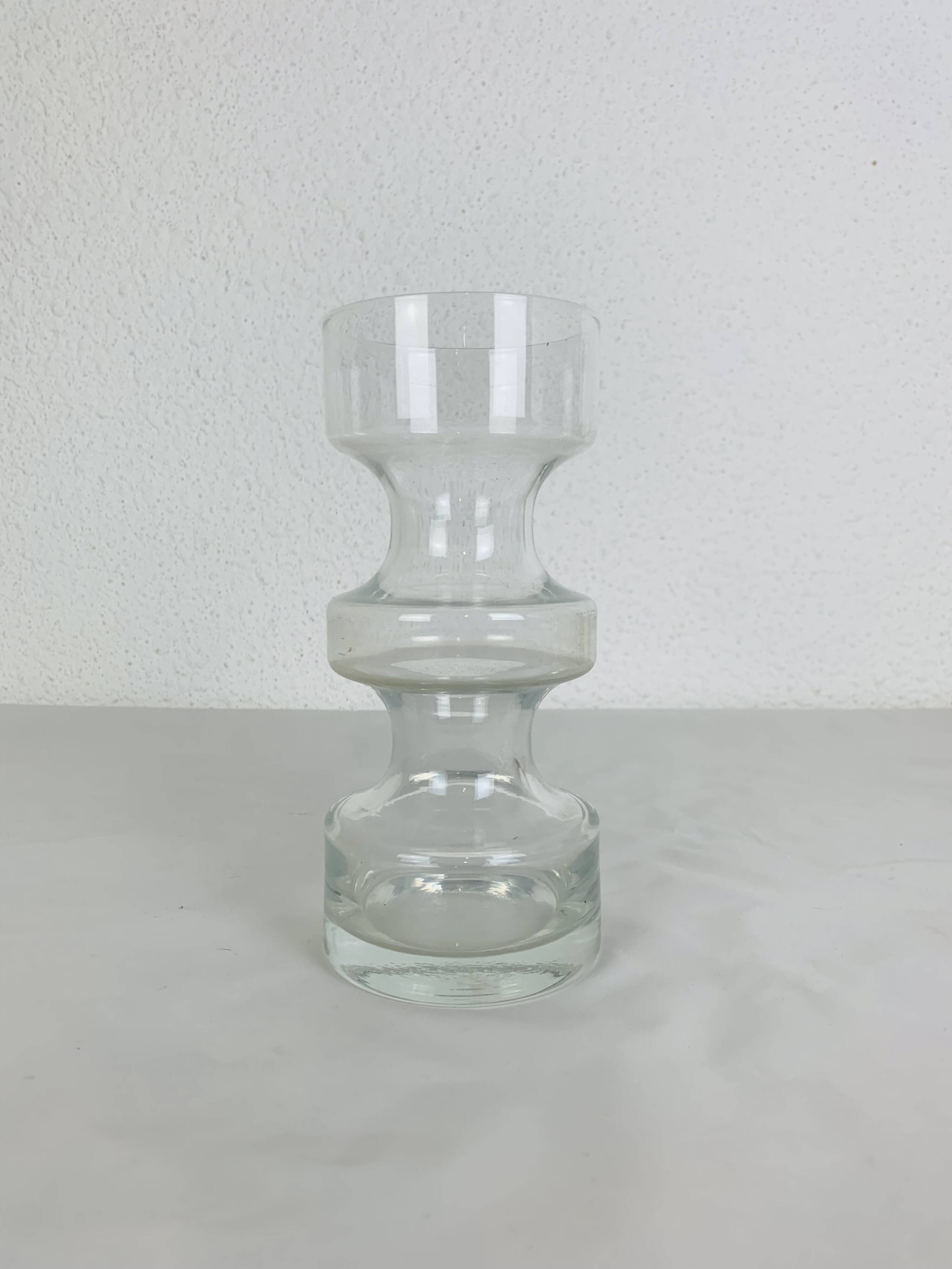 Scandinavian scroll vase, Riihimaki Tamara Aladin glass