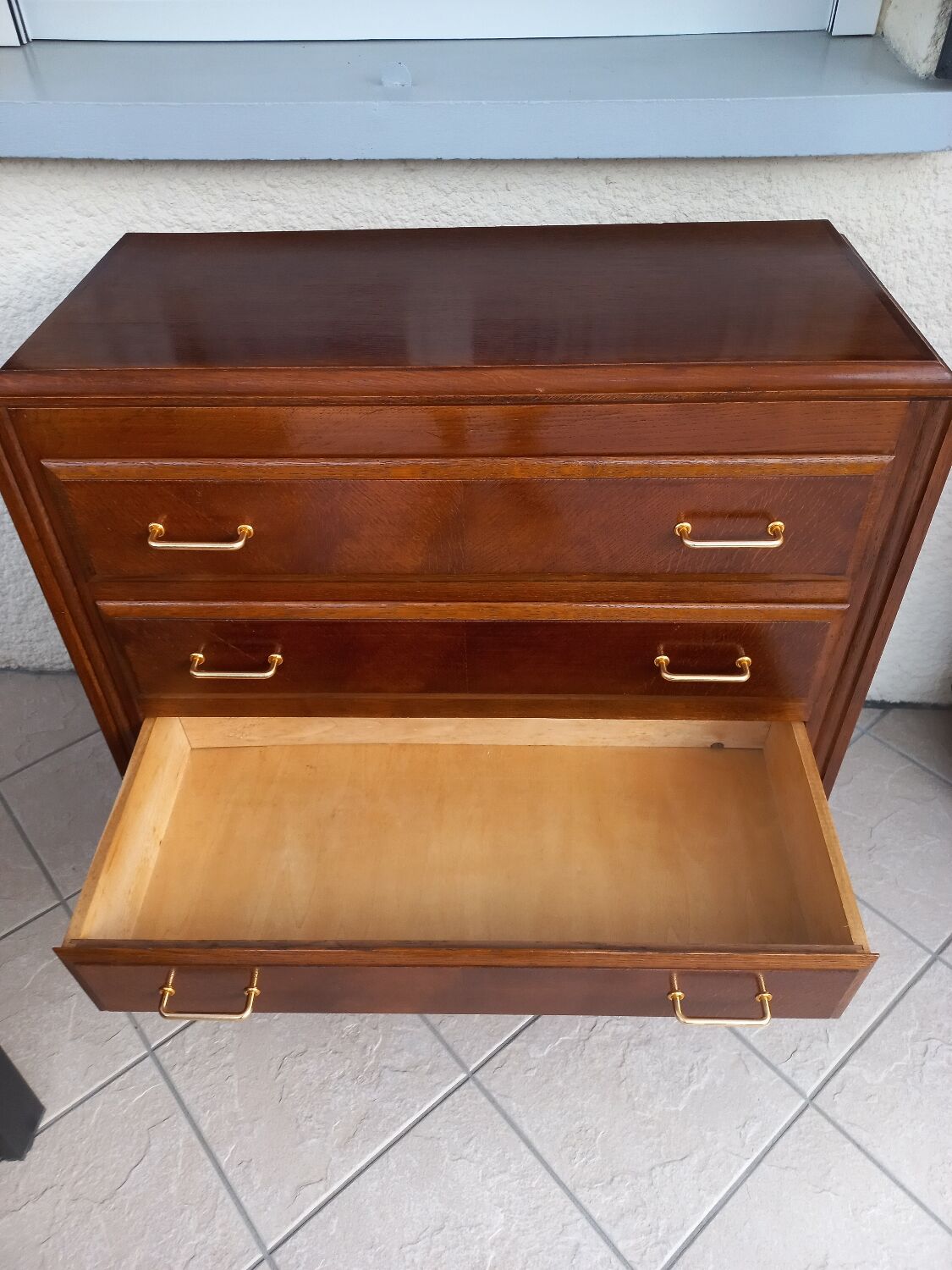 Vintage chest of drawers