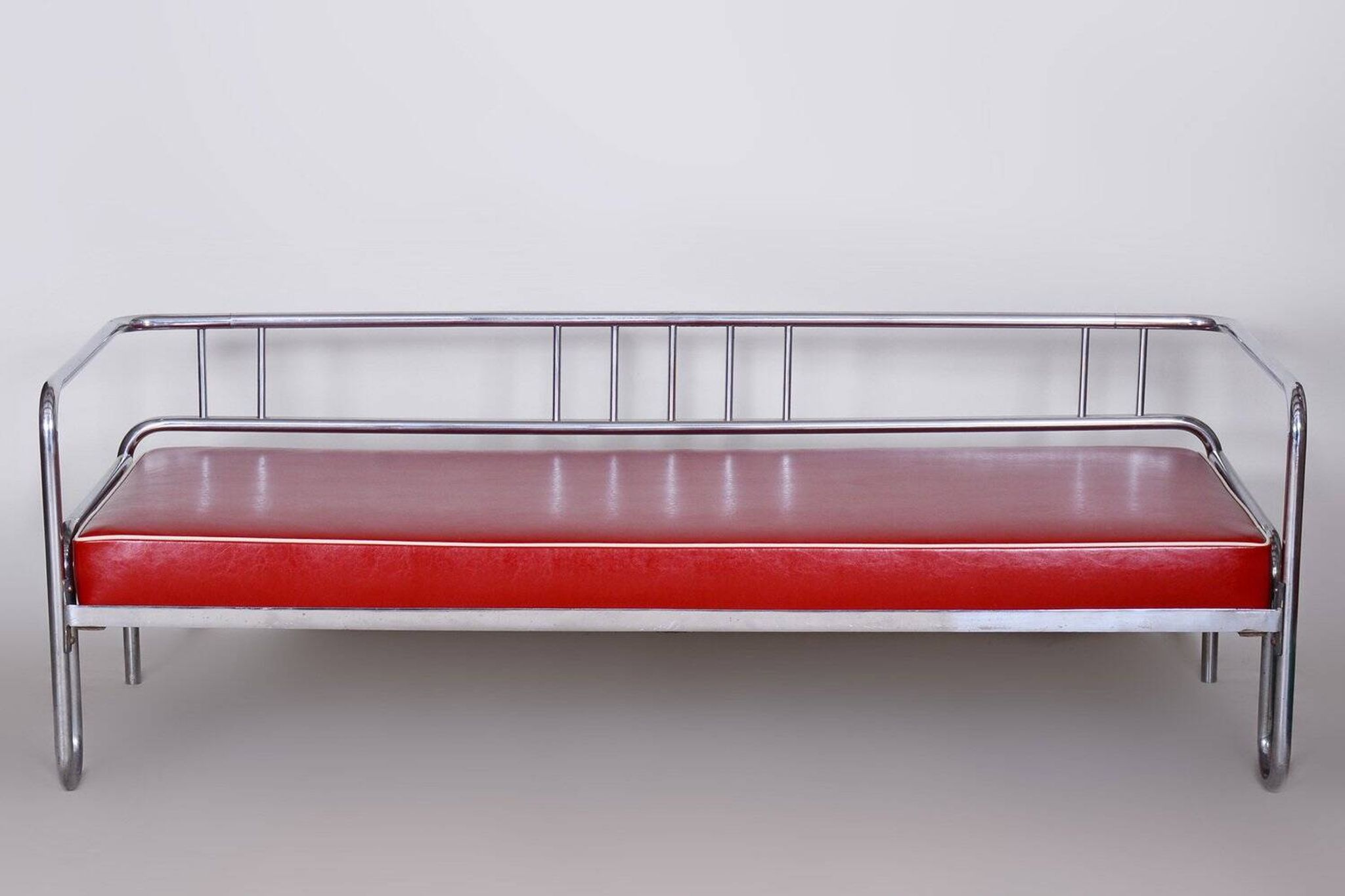 Bauhaus Sofa in Leather & Tubular Steel, 1930s
