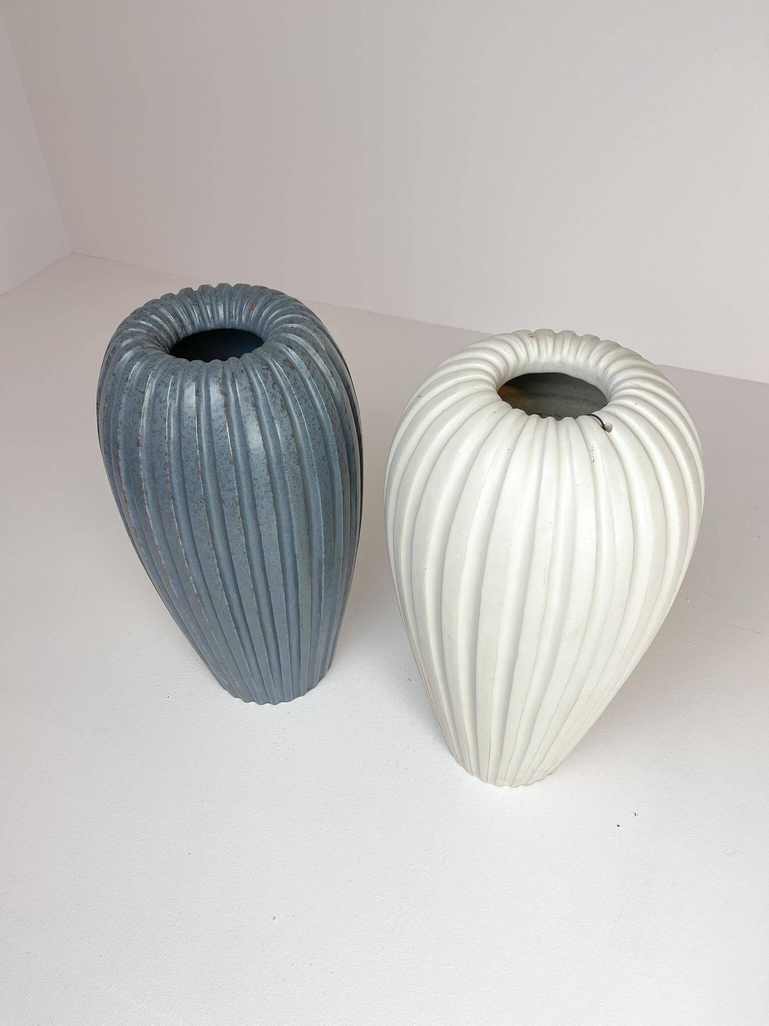 Blue vase from the mid-century period by Vicke Lindstrand, 1950s, Sweden.