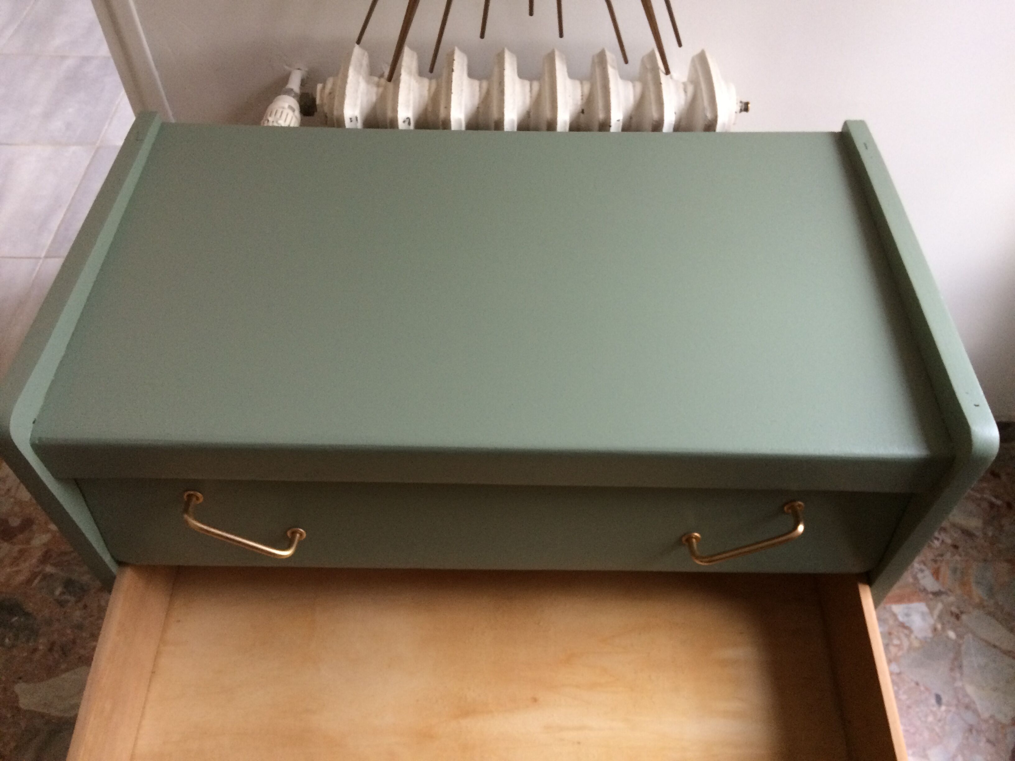 Commode vintage retaurée verte