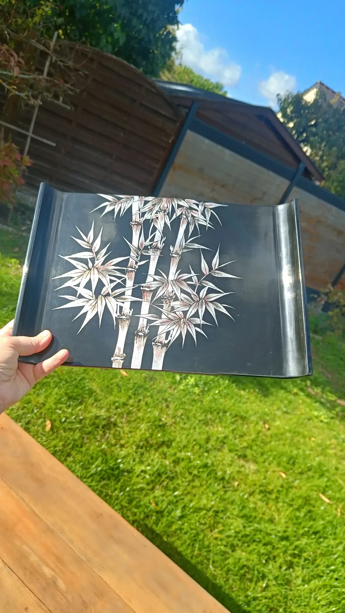 Black lacquered tray with bamboo decoration