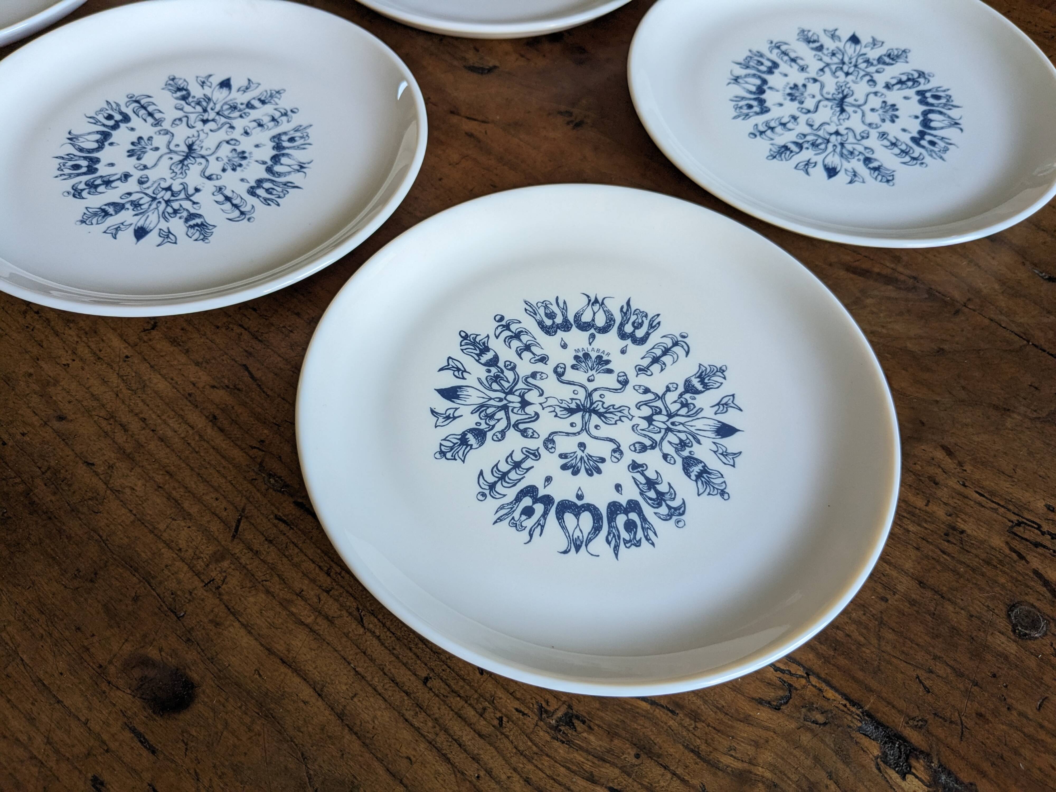 Service de 10 assiettes à dessert vintages par Sovirel