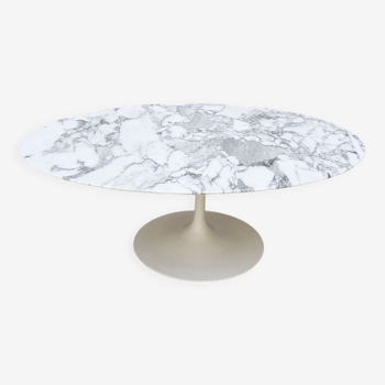 Oval Tulip coffee table, Eero Saarinen for Knoll International