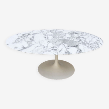 Table basse Tulip ovale, Eero Saarinen pour Knoll International