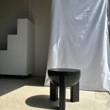Monoxyl sofa end in black mango tree tripod half-sphere tray h:45 d:44