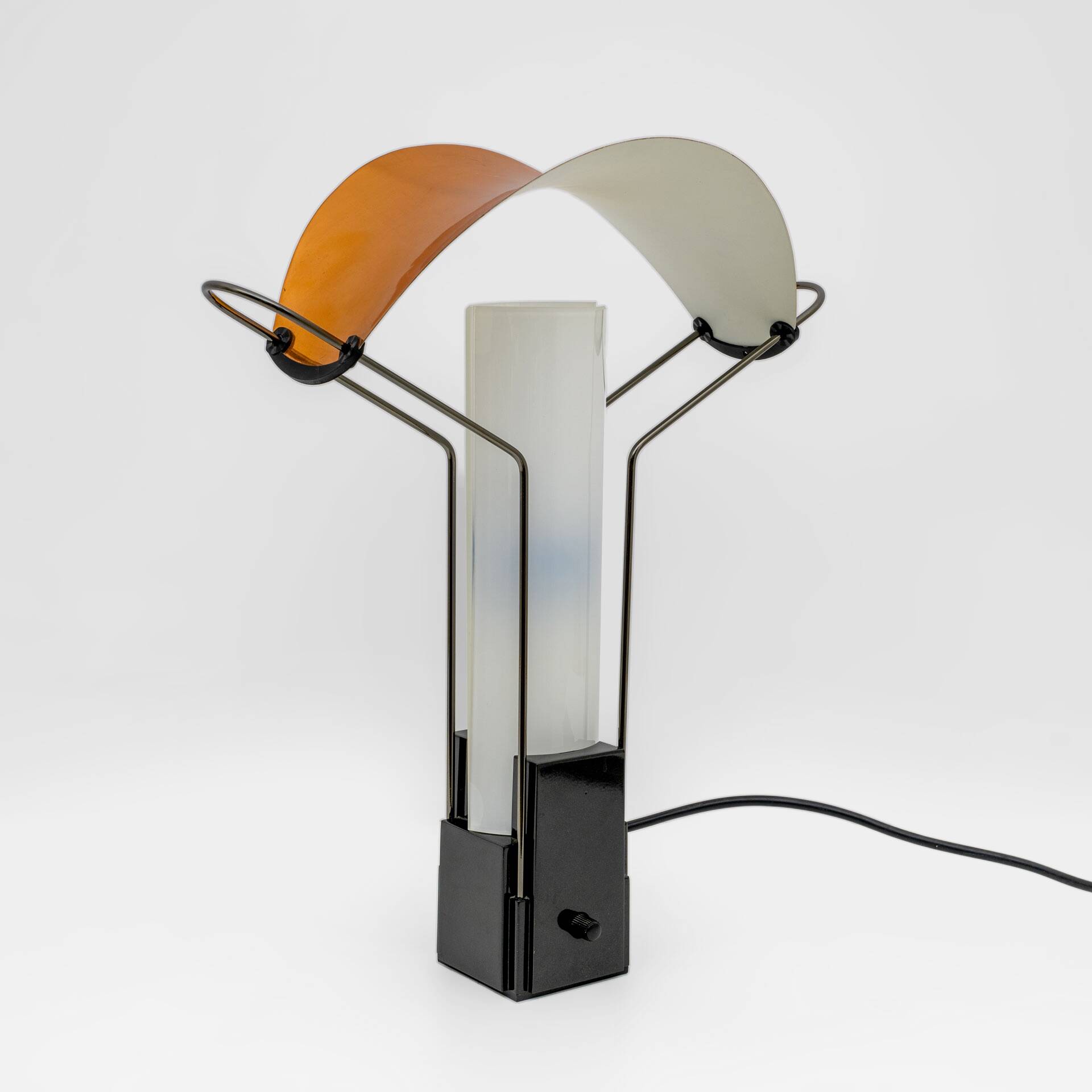 Italian Table Lamp "Palio" by Perry King for Arteluce '80s