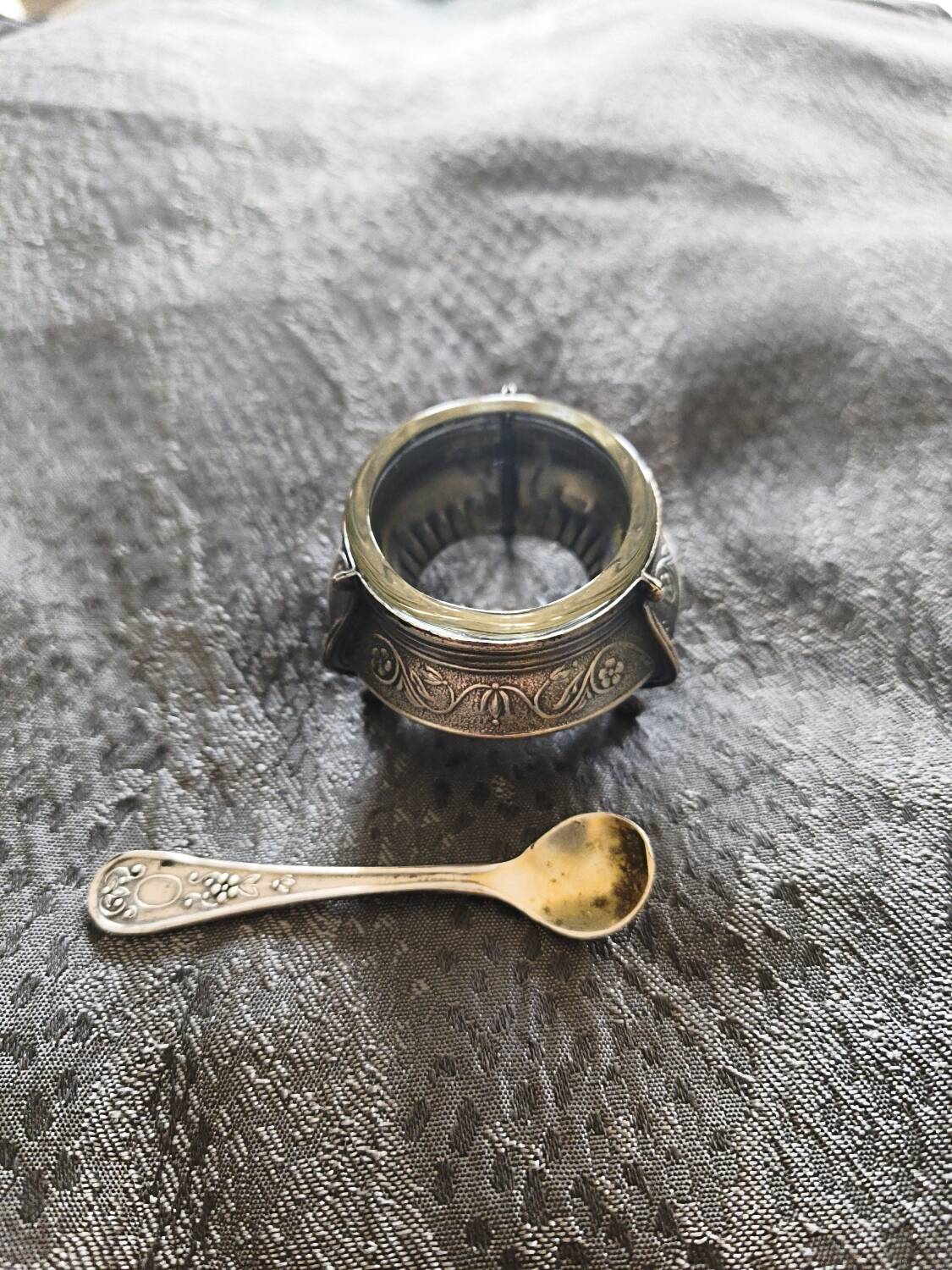 Russian salt shaker