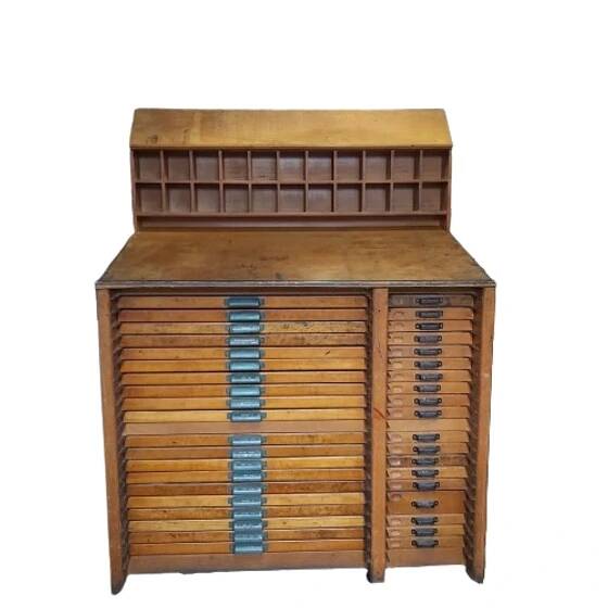 Printing furniture from the 1930s by Croon.