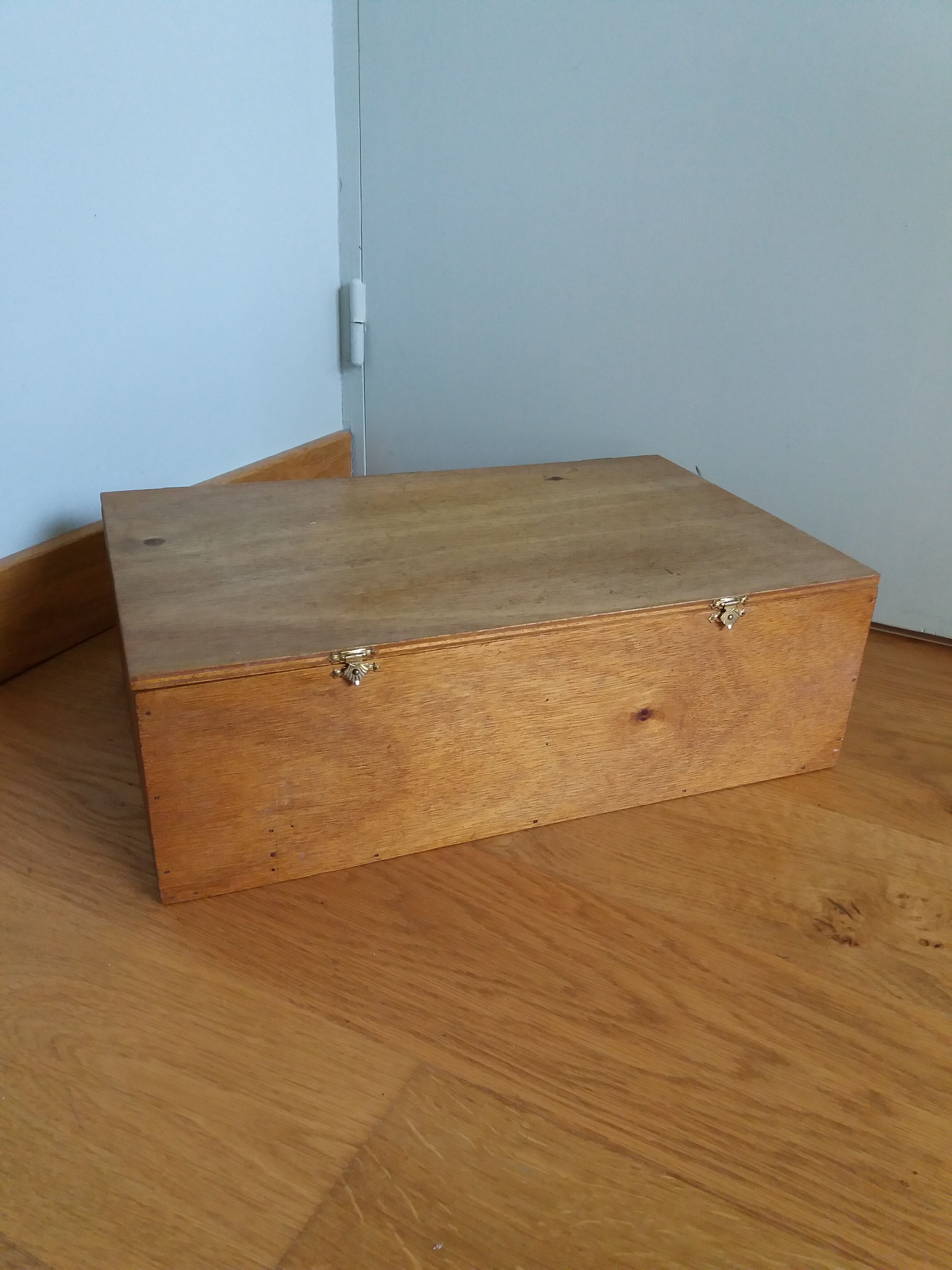 Storage box