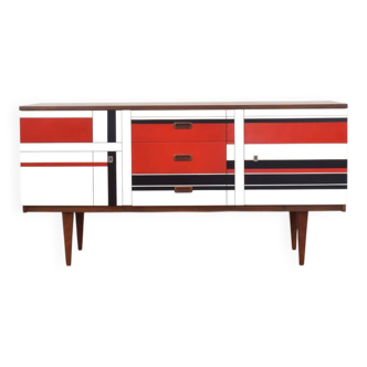 Buffet en noyer du milieu du siècle avec motif peint à la main, années 1960.