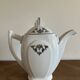 Cafetière art déco en porcelaine