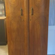 Shrager English Wardrobe