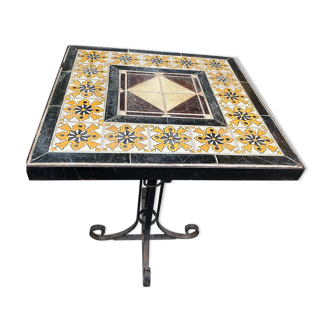 Garden table