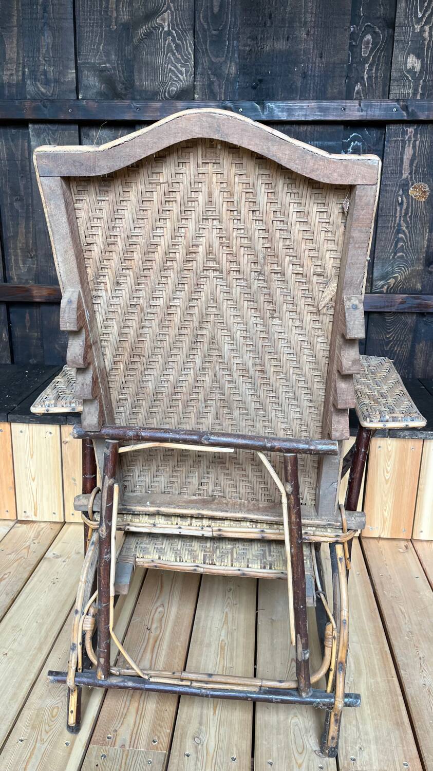 Rattan lounge chair 1920s