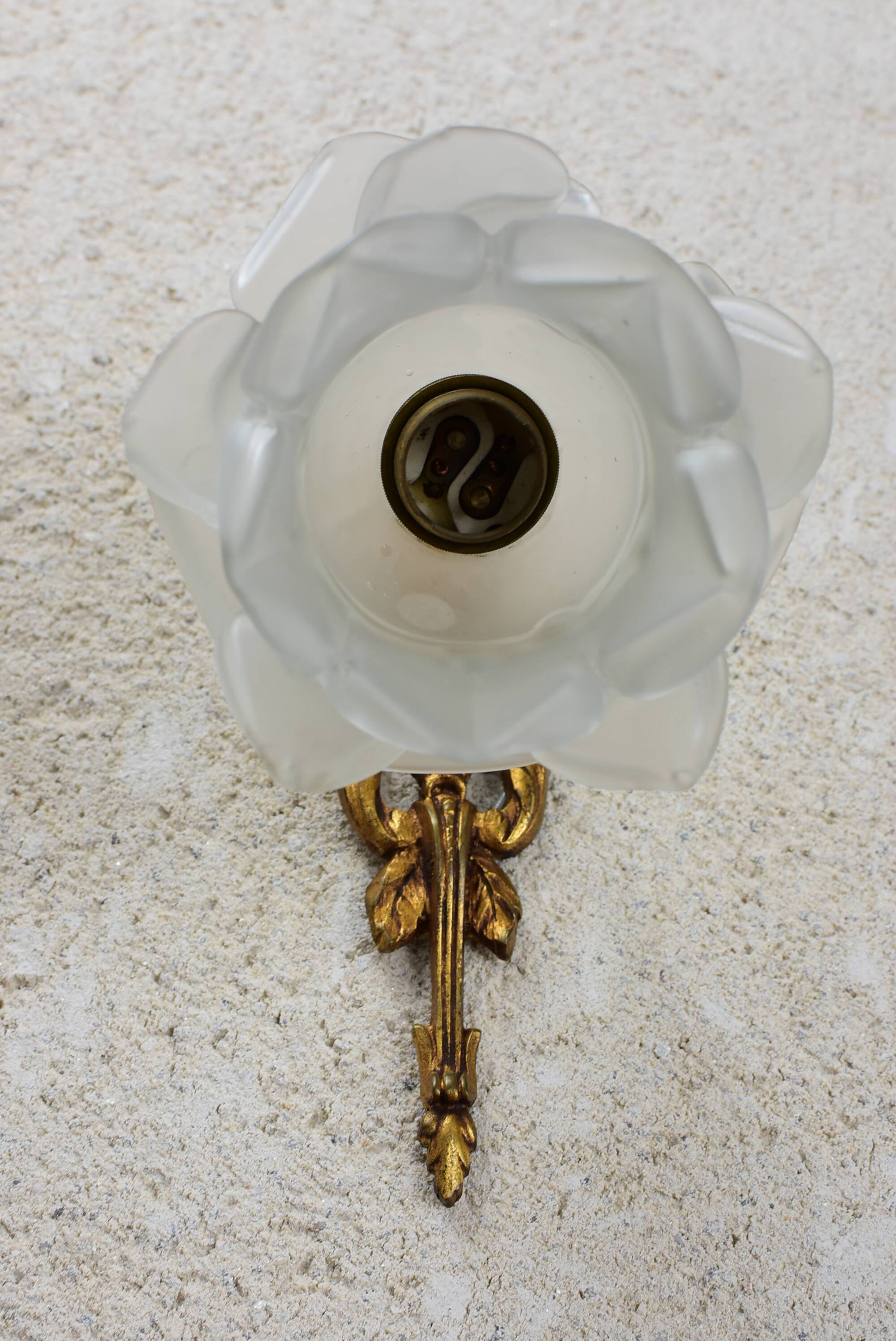 Glass paste flower applique