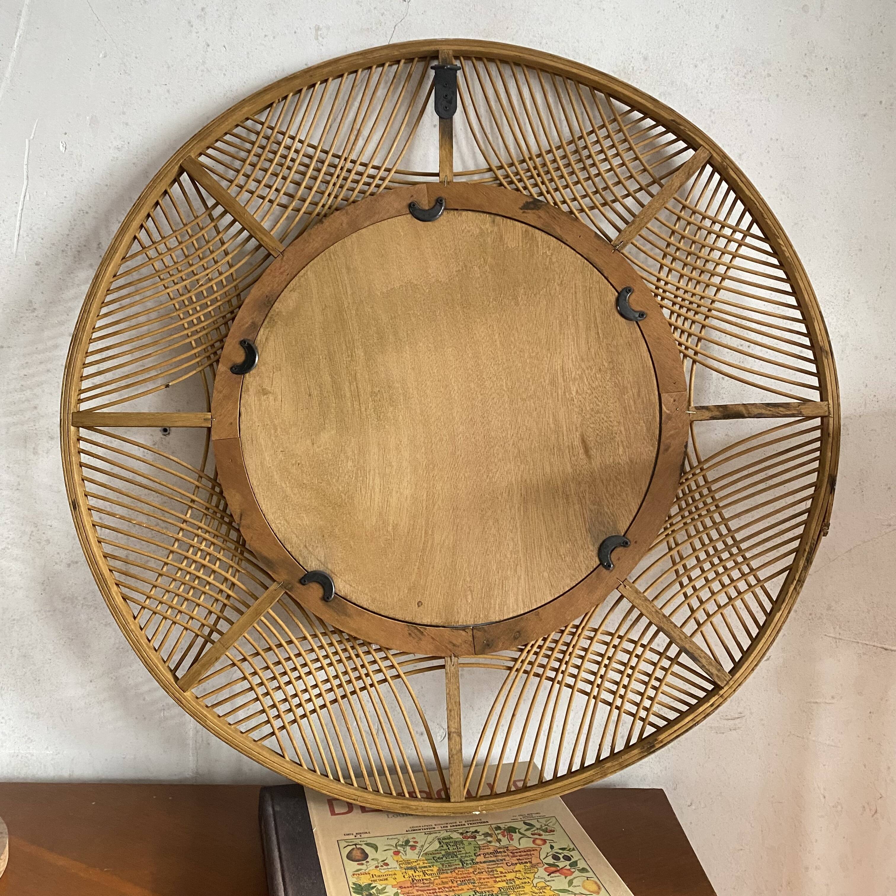 Miroir vintage en rotin