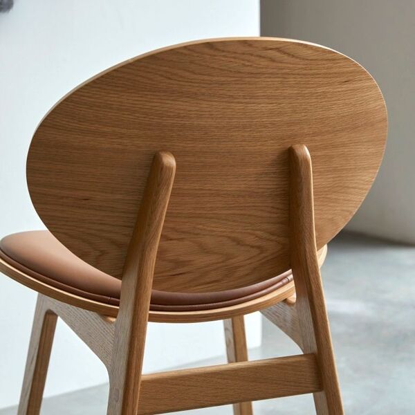 Chaise bois chêne et cuir Tikamoon