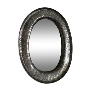 Miroir en étain martellé,