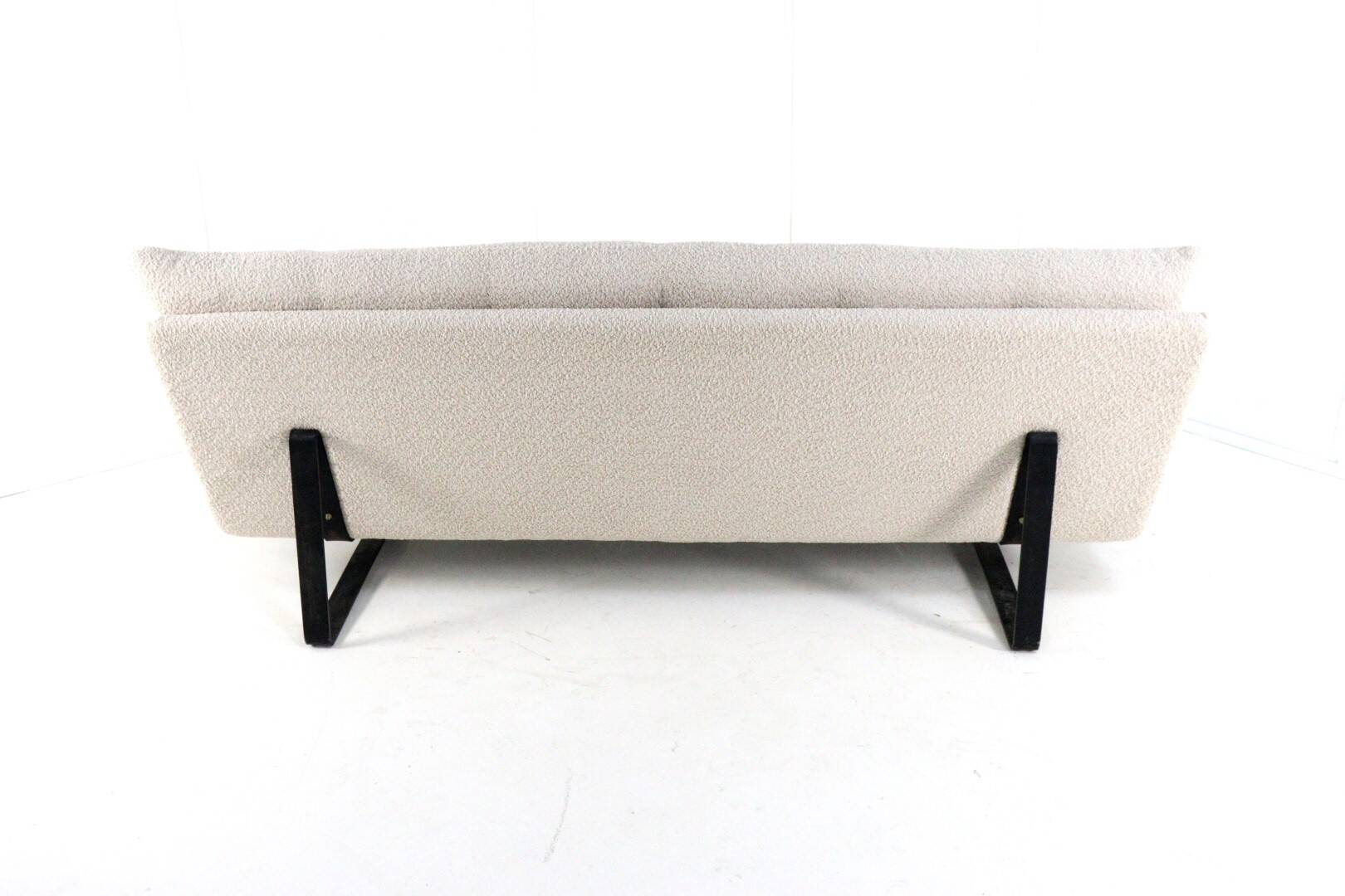 Kho Liang Ie Artifort sofa C684 - new upholstery teddy fabric