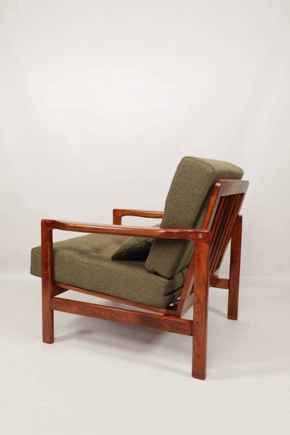 Vintage armchair green olive design by Z.Baczyk 1965