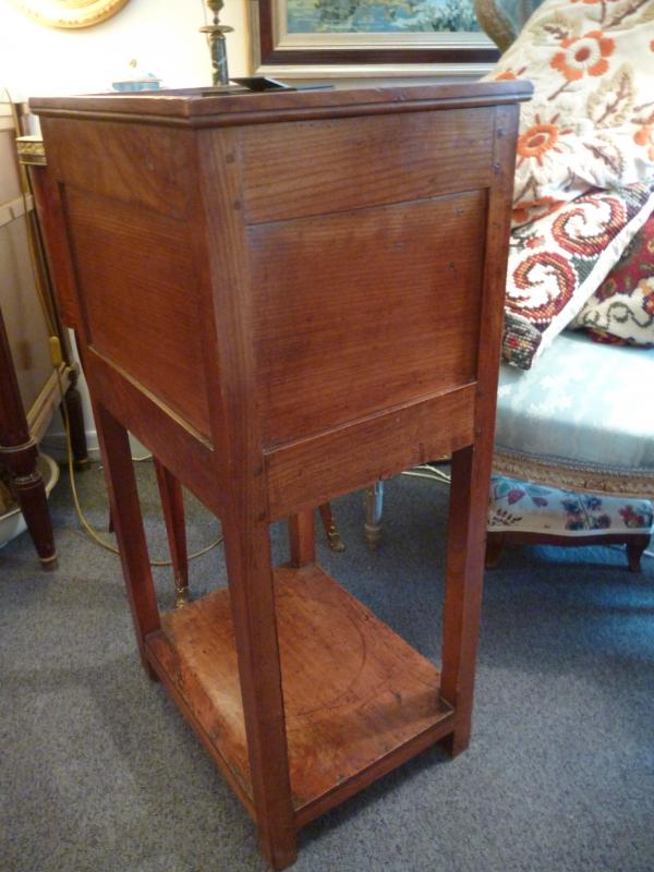 18th-century bedside