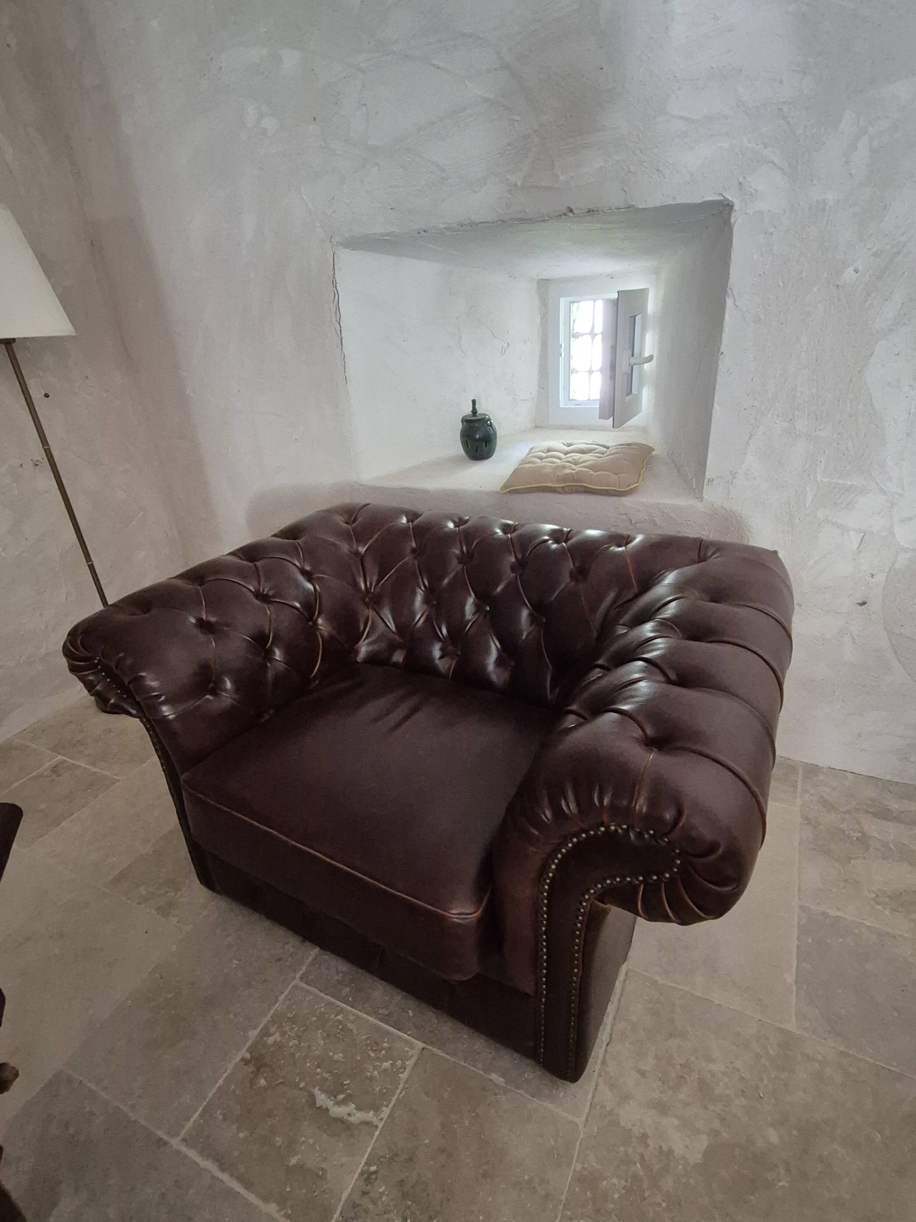 Fauteuil chesterfield