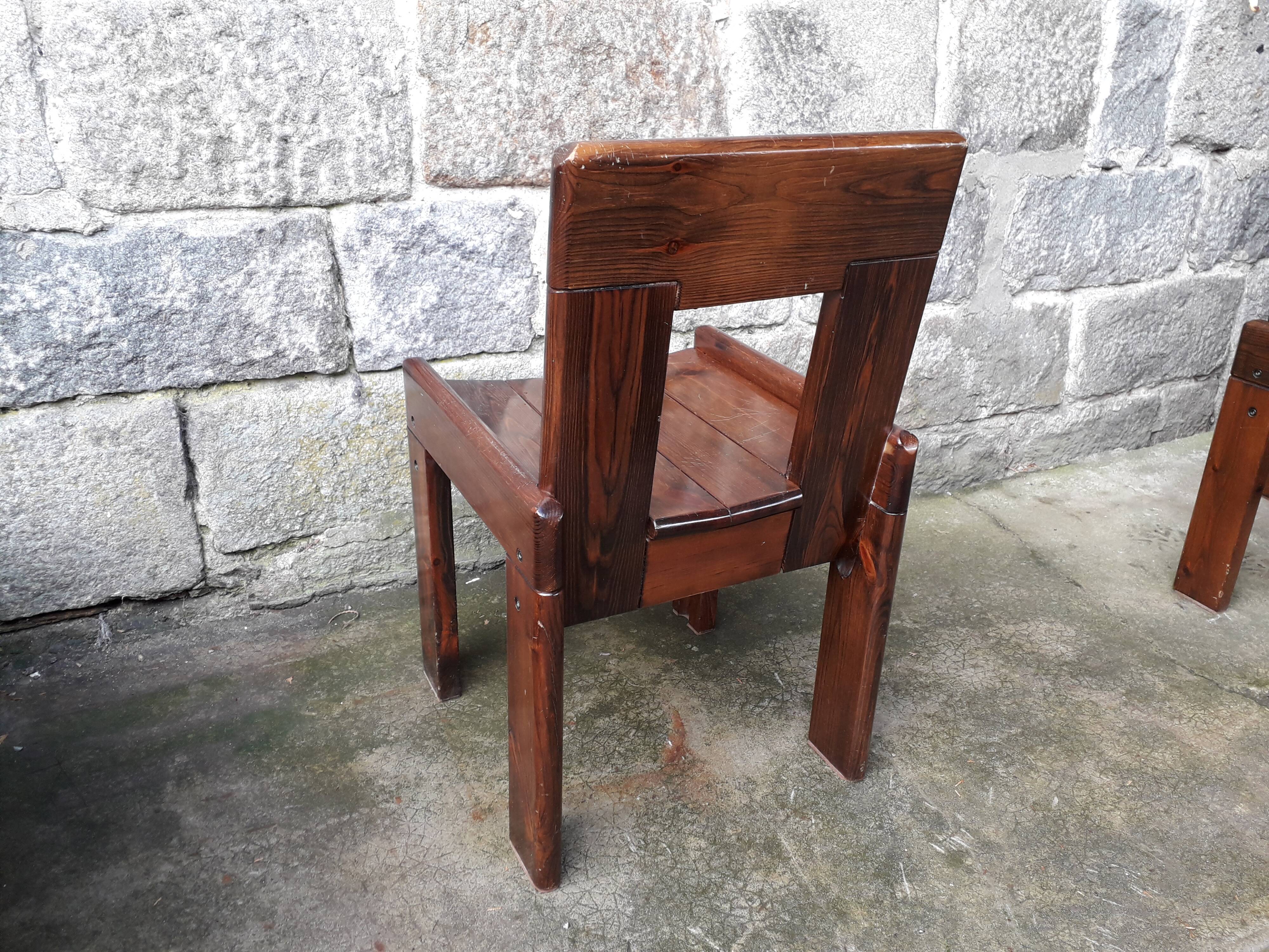 Set of 6 varnished pine chairs