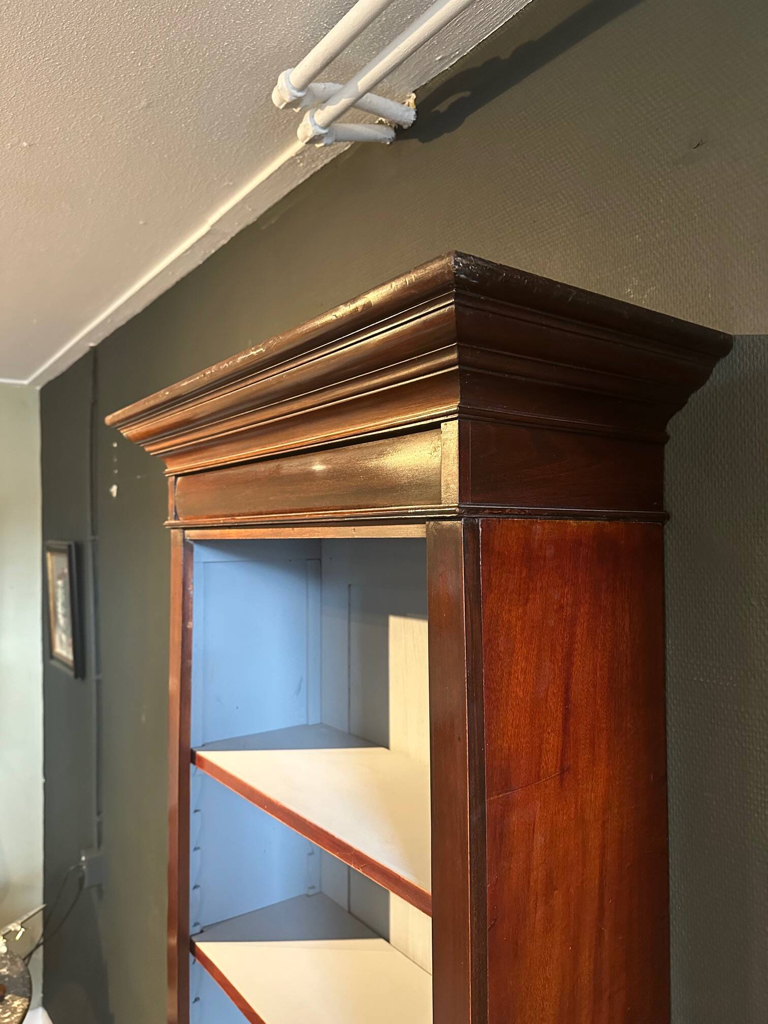 Set of 2 open bookcases