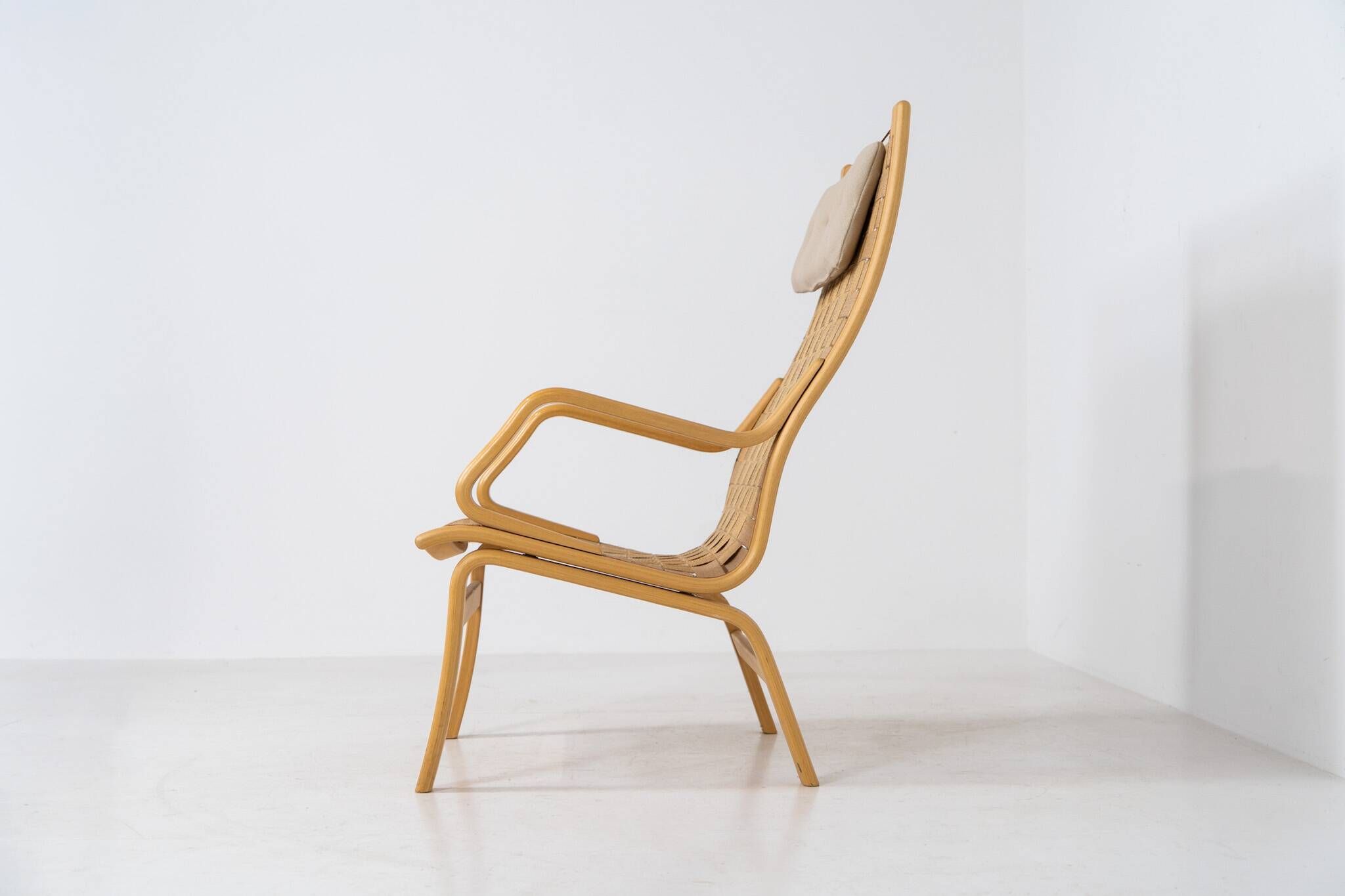 Chaise Albert par Finn Ostergaard