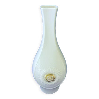 Soliflore vase in white porcelain with solar decoration