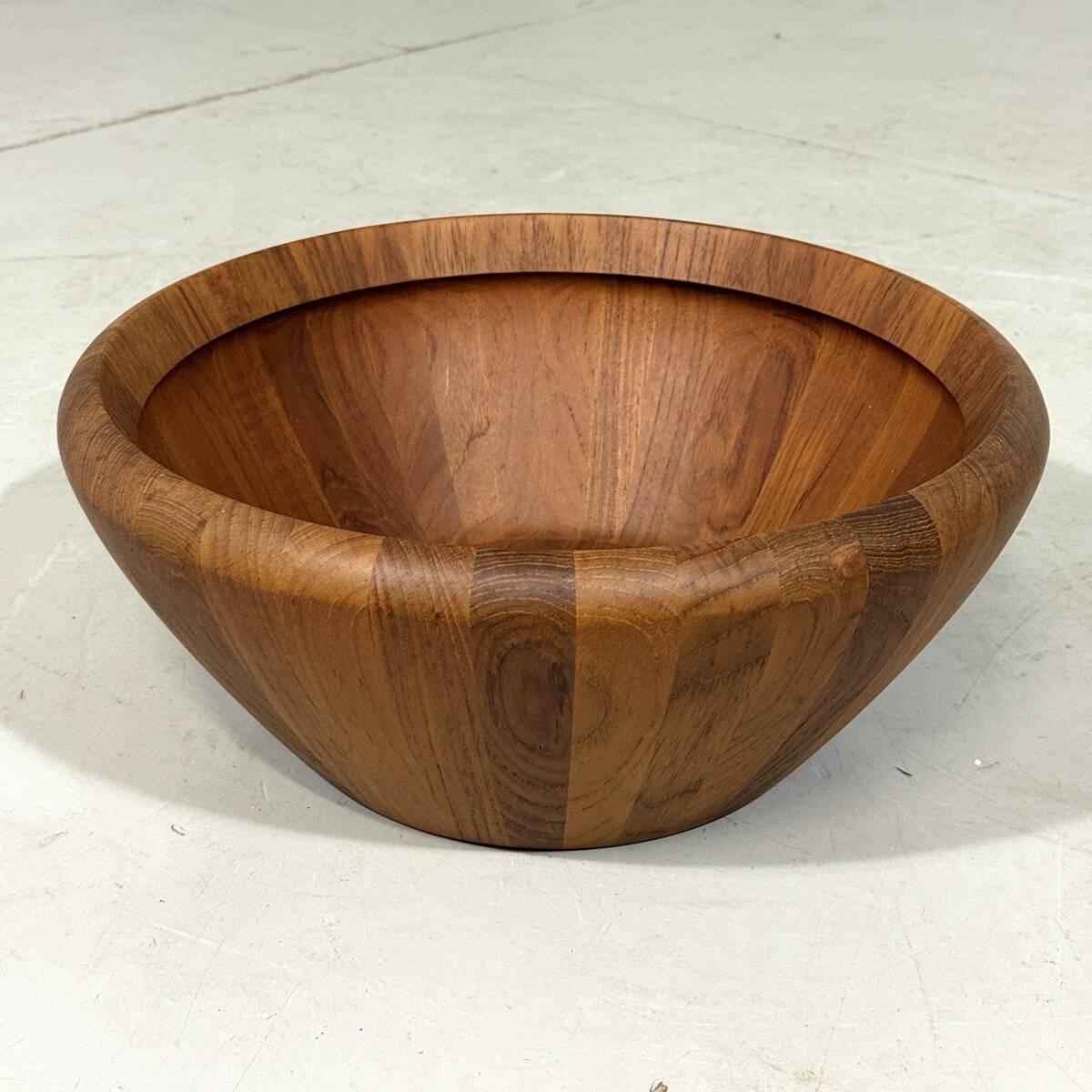 Richard Nissen large teak salade bowl fruit bowl Denmark 1960’s