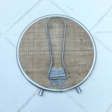 Round magnifying barber mirror to place or hang
