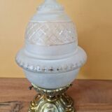 Plafonnier en métal doré et verre taillé style Louis XV