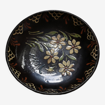 Cup, Antique decorative dish in glazed terracotta