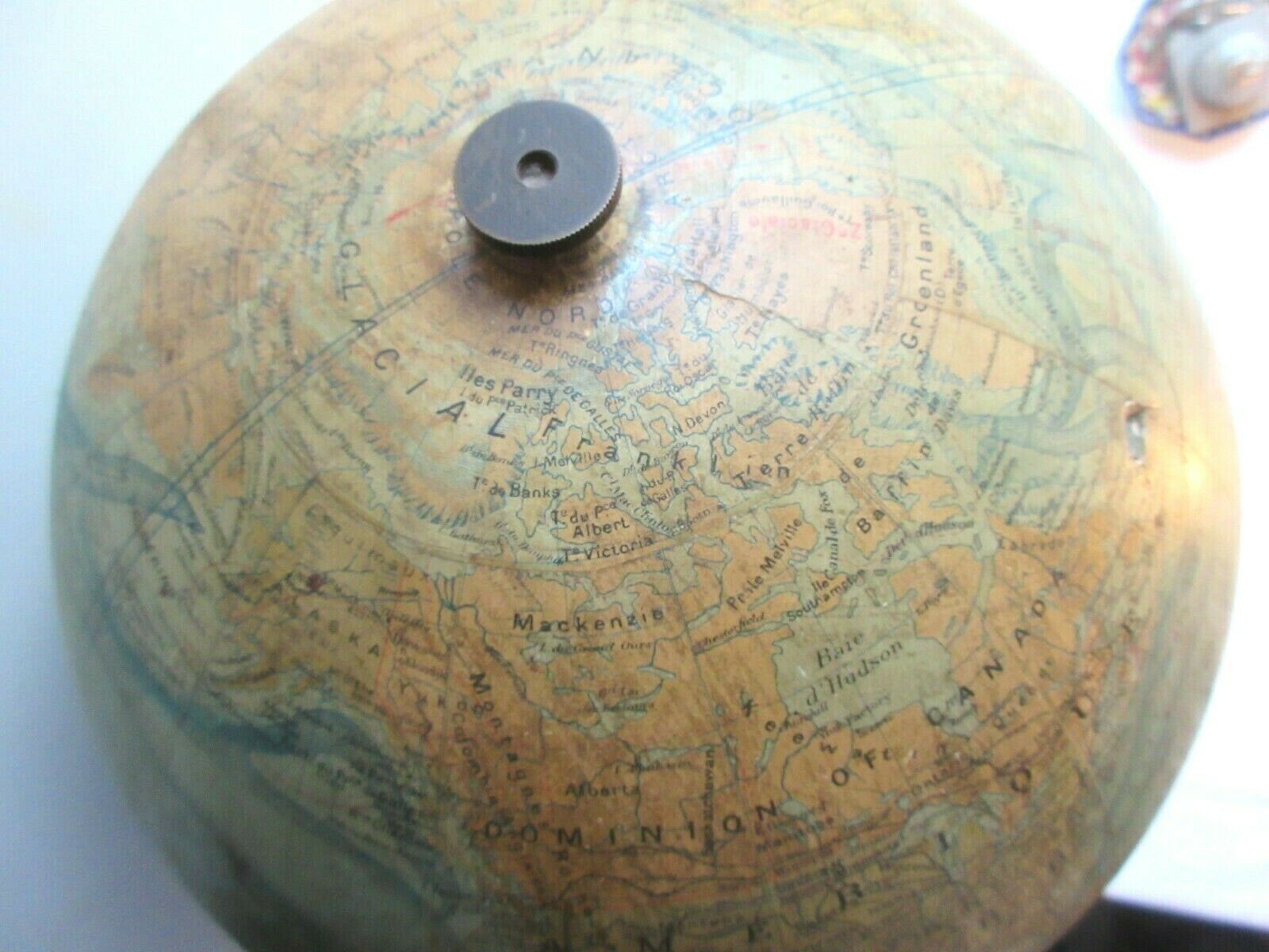 World map, Napoleon III Globe edited by FOREST, cast-iron tripod foot