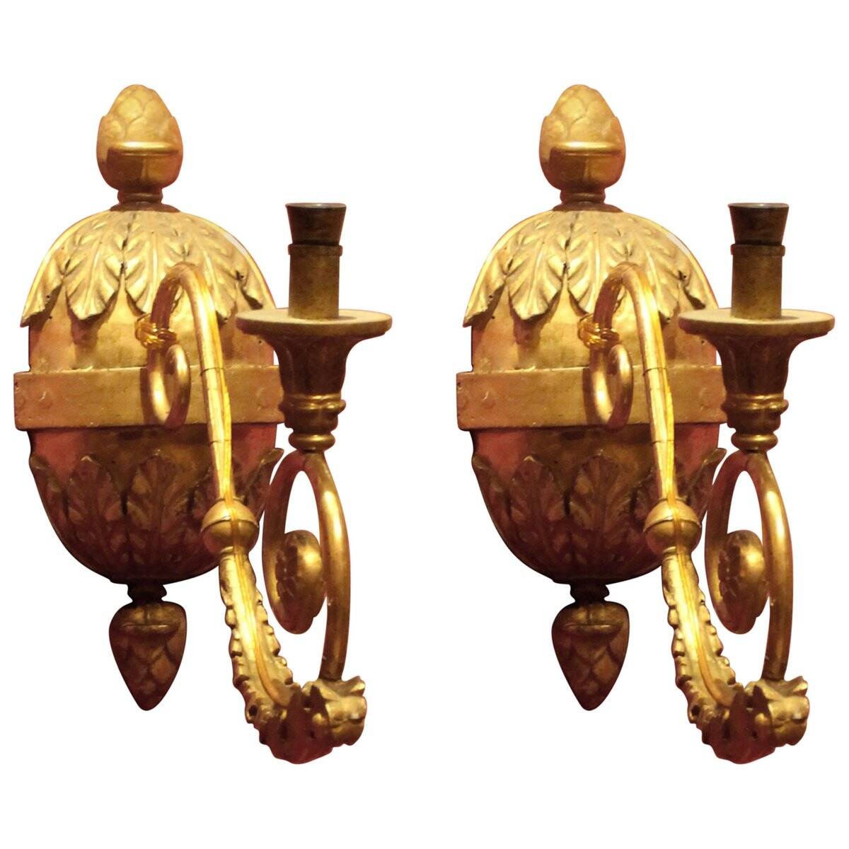 Italian Baroque Hand-Carved Giltwood Sconces with Gilt Bronze Arm, Set of 2