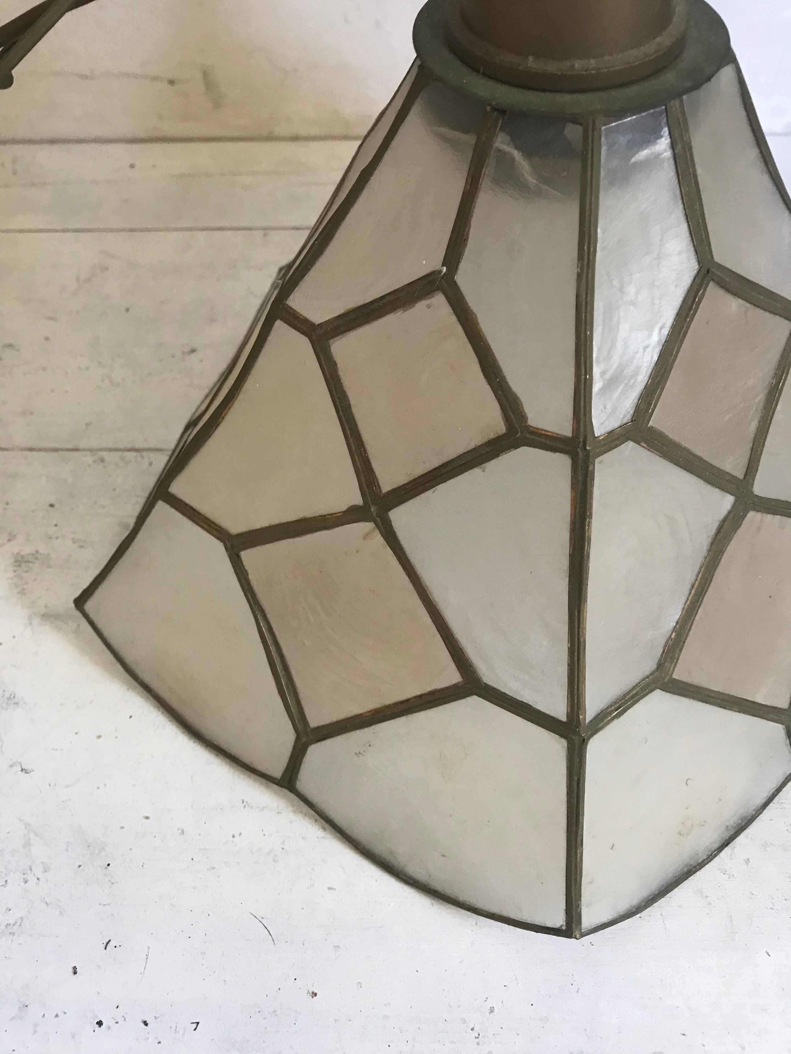 Vintage mother-of-pearl suspension