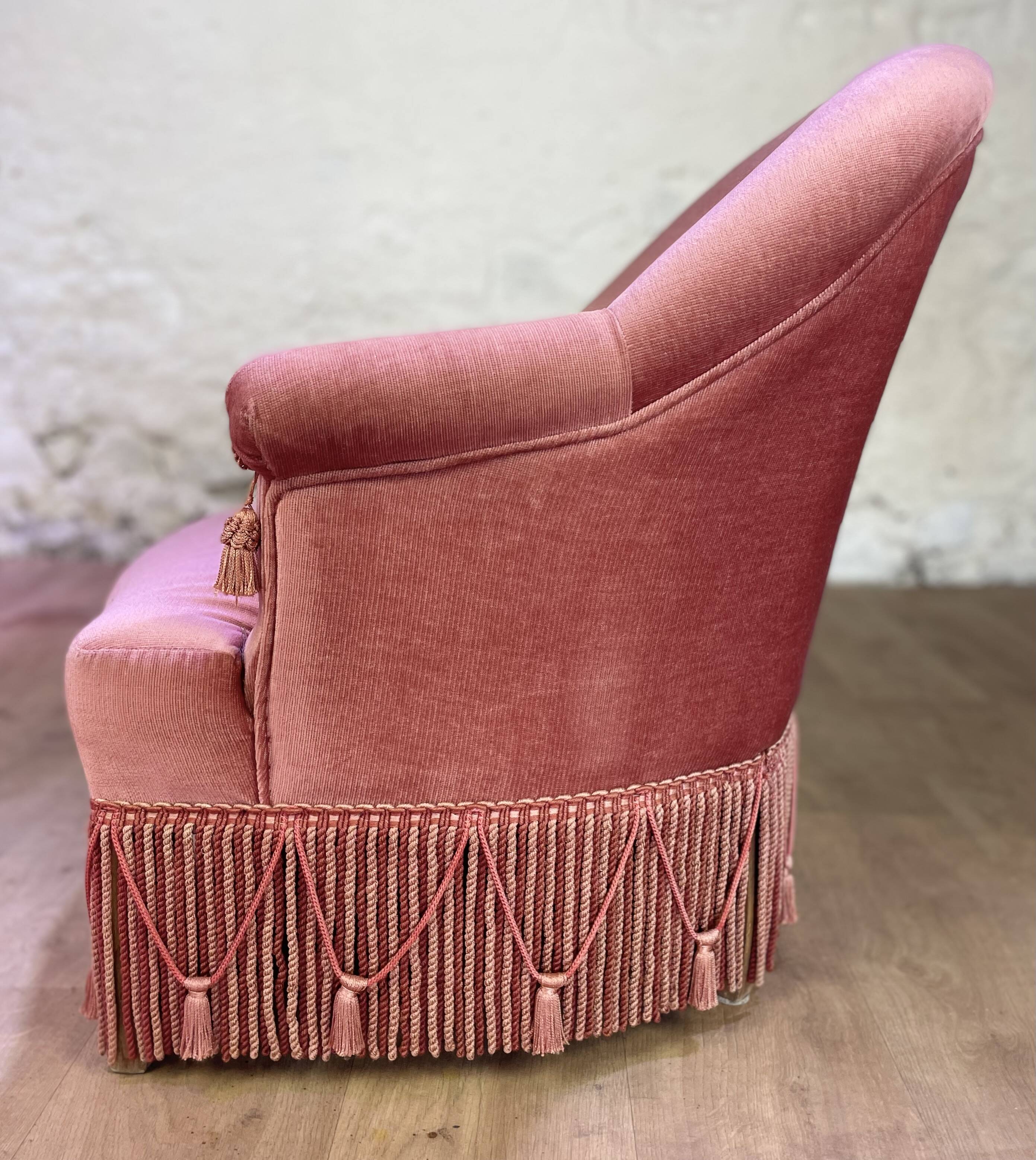 Vintage pink toad armchair
