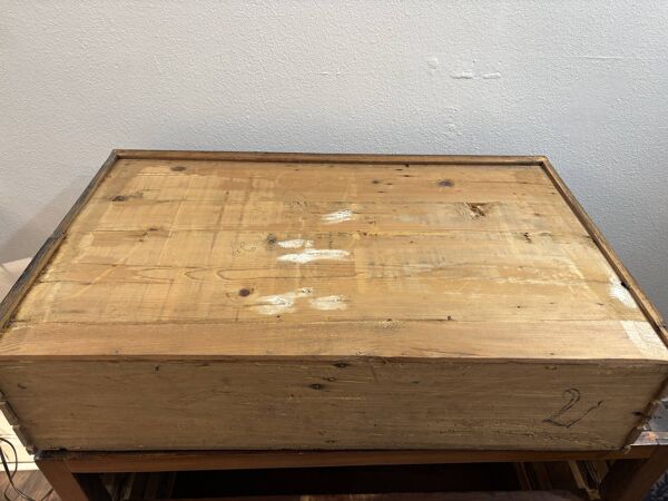 Ancienne petite commode Louis XVI directoire en acajou blond début du XIX